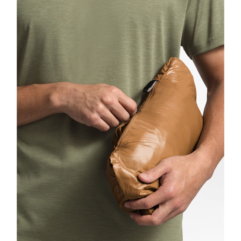 Men&rsquo;s Pill Vest image number null