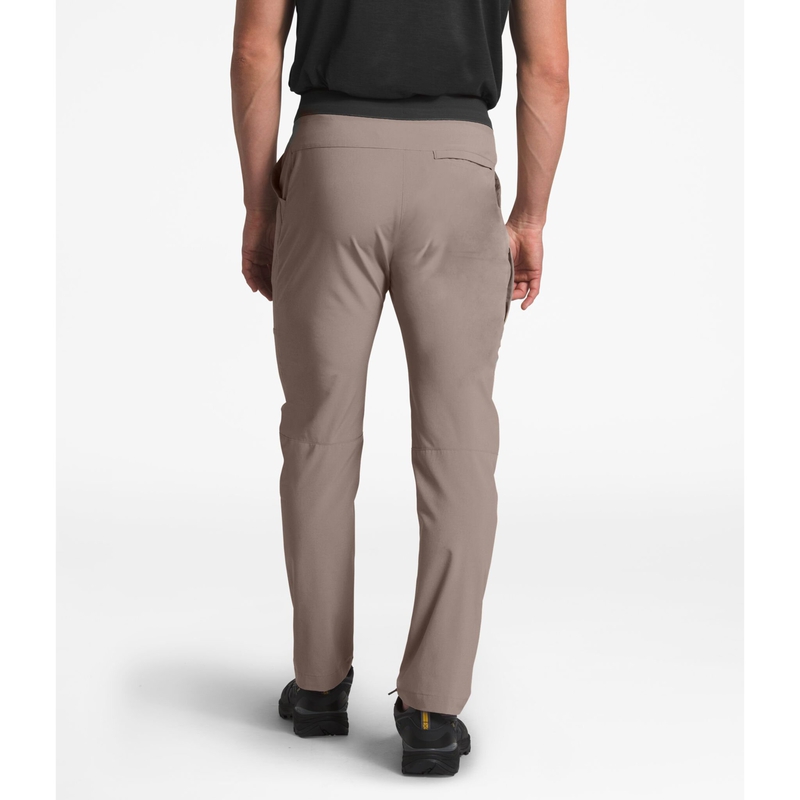 Men&rsquo;s Ultimate Active Pants image number null